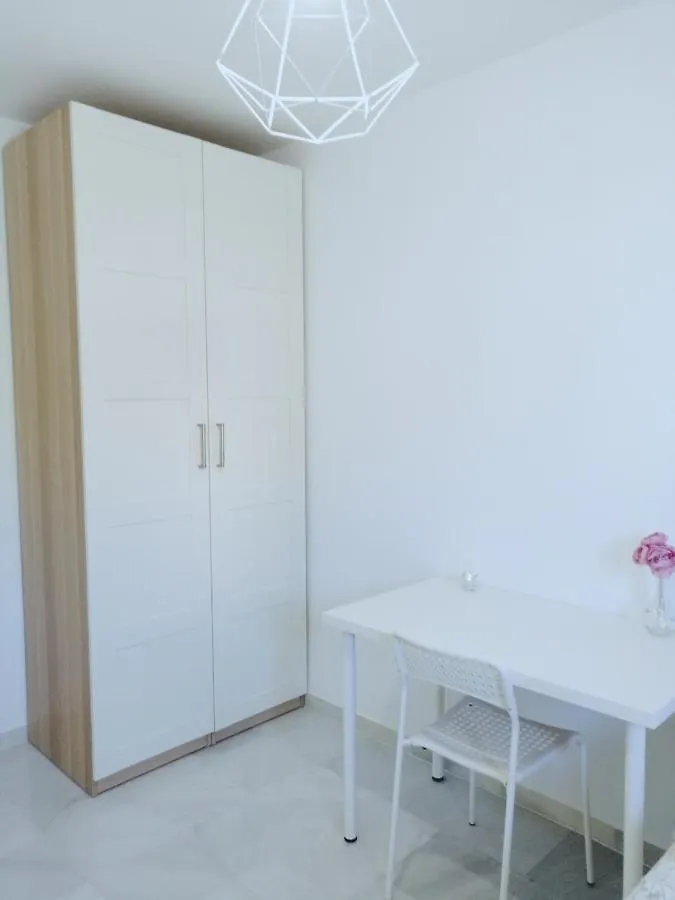 Anna Home Cadiz